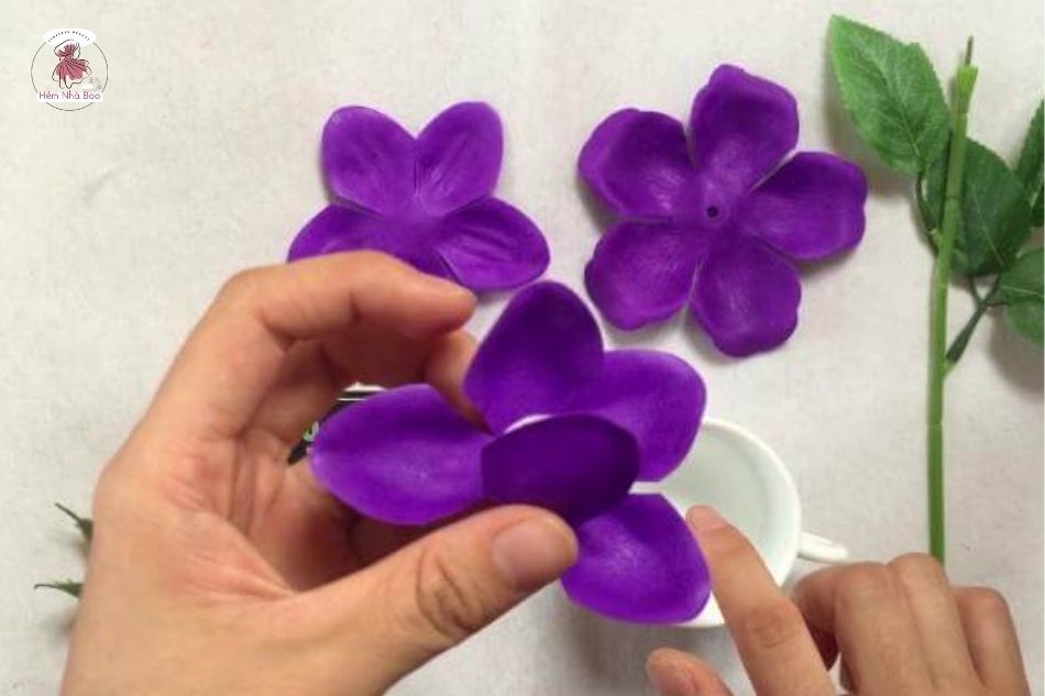 Các kiểu hoa sáp phổ biến và cách làm đẹp