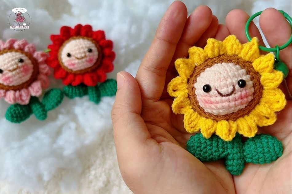 Các bước cơ bản để làm móc khoá len