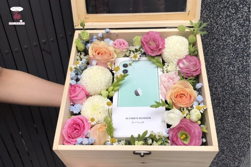 Cách đánh giá chất lượng một box hoa tươi trước khi mua