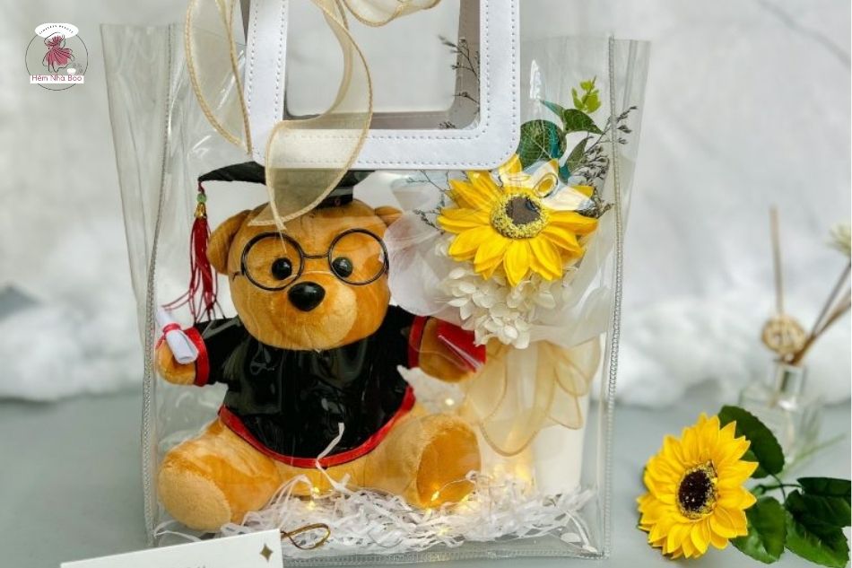 Box Hoa Tốt Nghiệp – Món Quà Trao Gửi Yêu Thương và Lưu Giữ Kỷ Niệm
