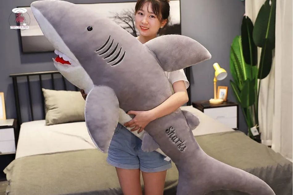 Ý nghĩa gấu bông cá mập trong tình bạn